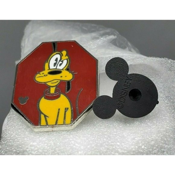 Authentic Official Pin Trading Hidden Mickey Pin 6 Of 6 Pluto 2019 Pin Button - Picture 1 of 12